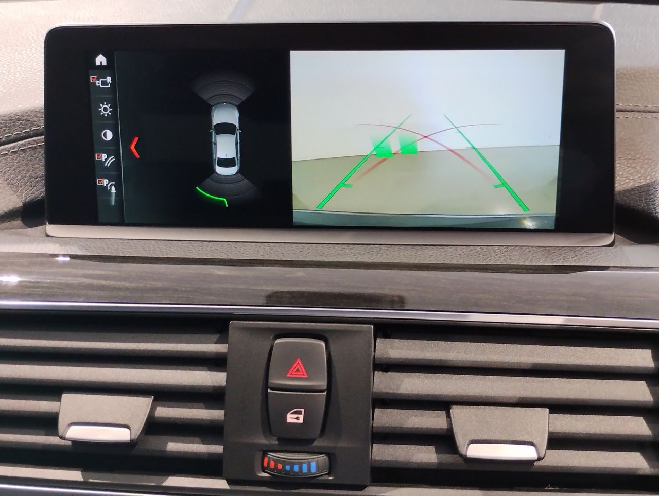 320I SEDAN RHD