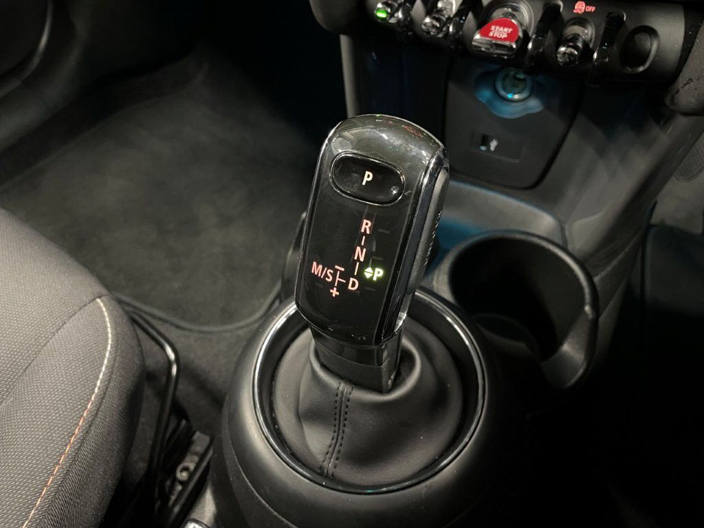 F55 MINI Cooper 5-Door Hatch LCI