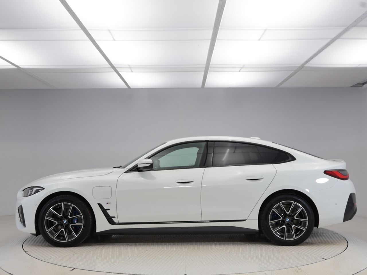 G26 i4 eDrive 40 LCI