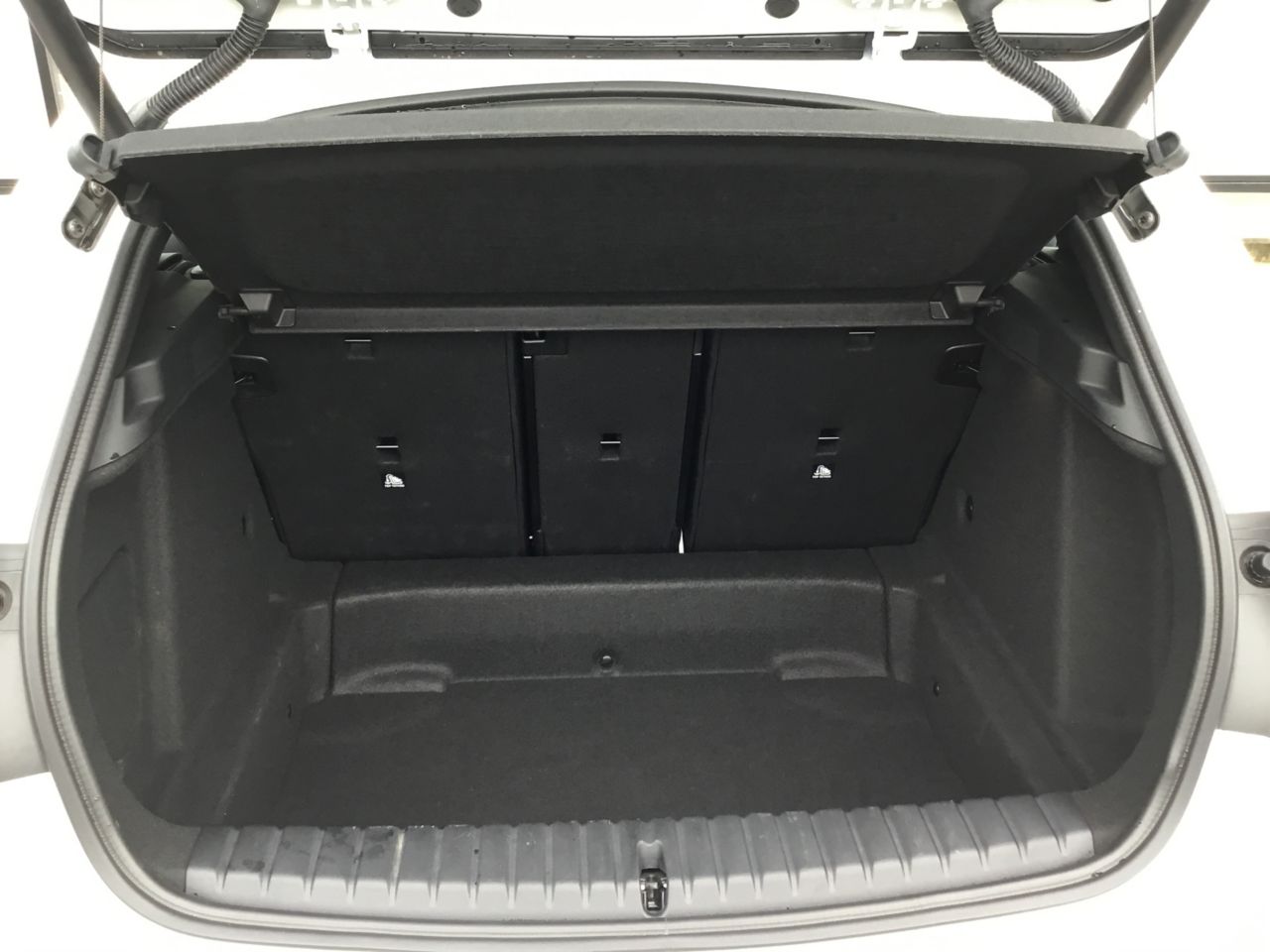 F40 118d Sports Hatch 5-door B47 2.0d