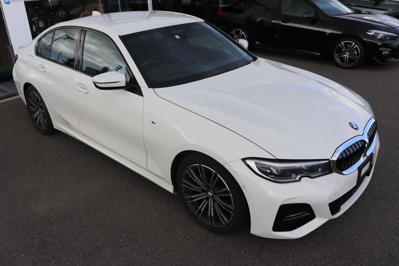 G20 320i Saloon RHD MX