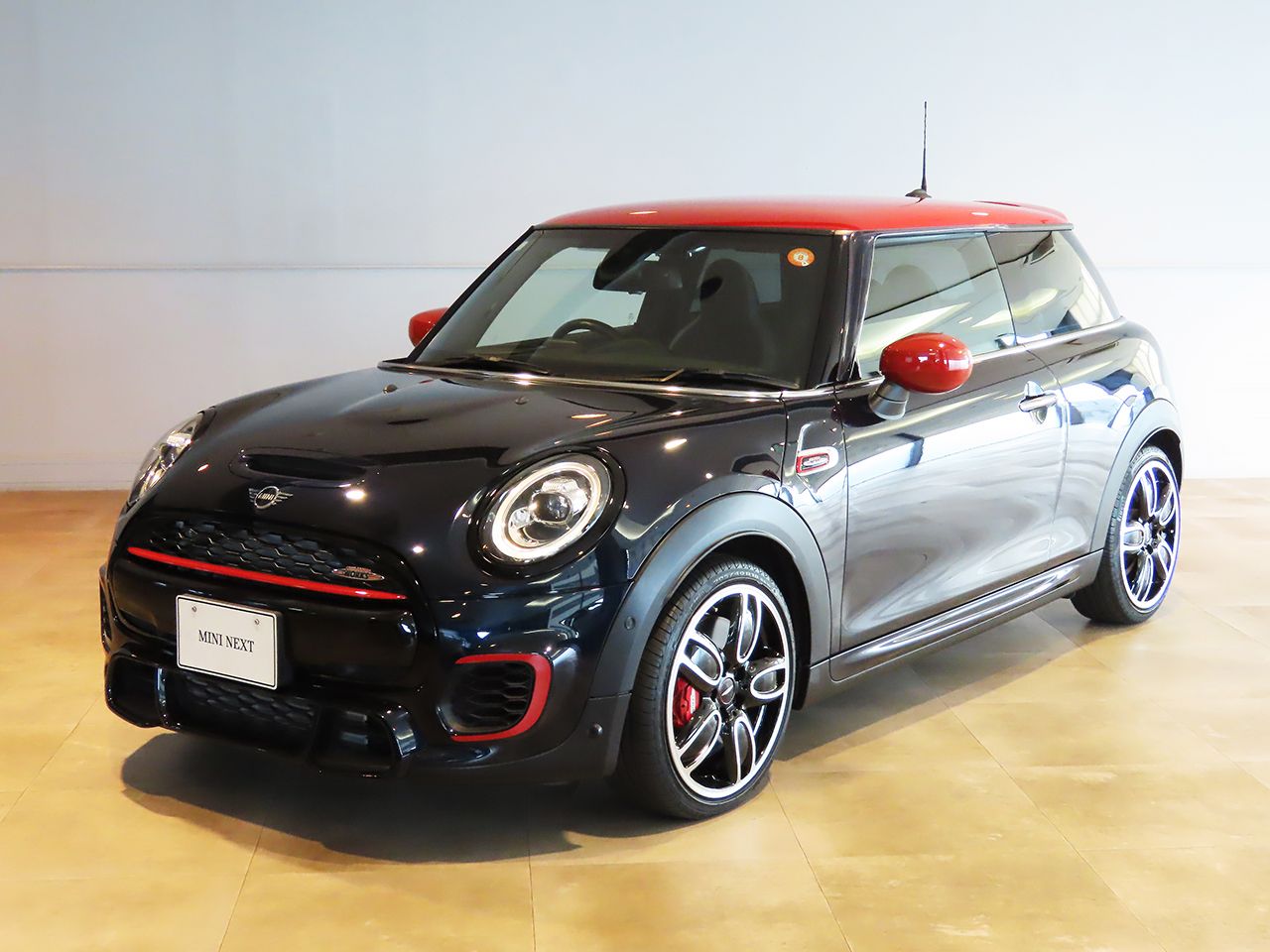MINI JOHN COOPER WORKS 3 DOOR.
