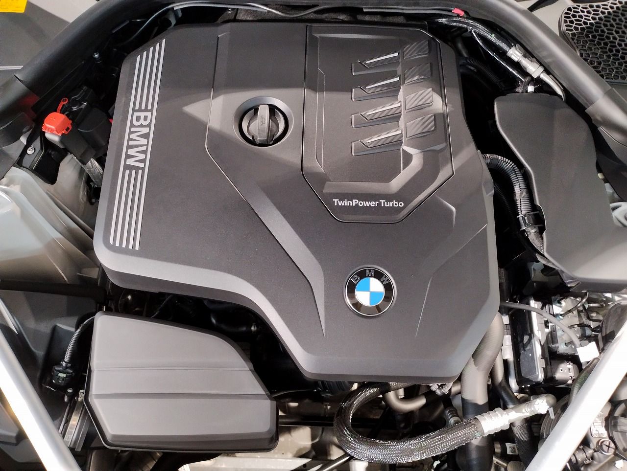 G29 z4 sDrive20i RHD