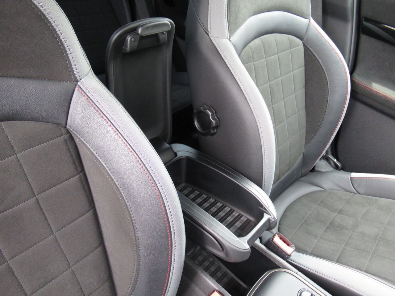 MINI John Cooper Works ALL4 Countryman RHD