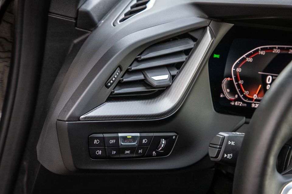 BMW 218