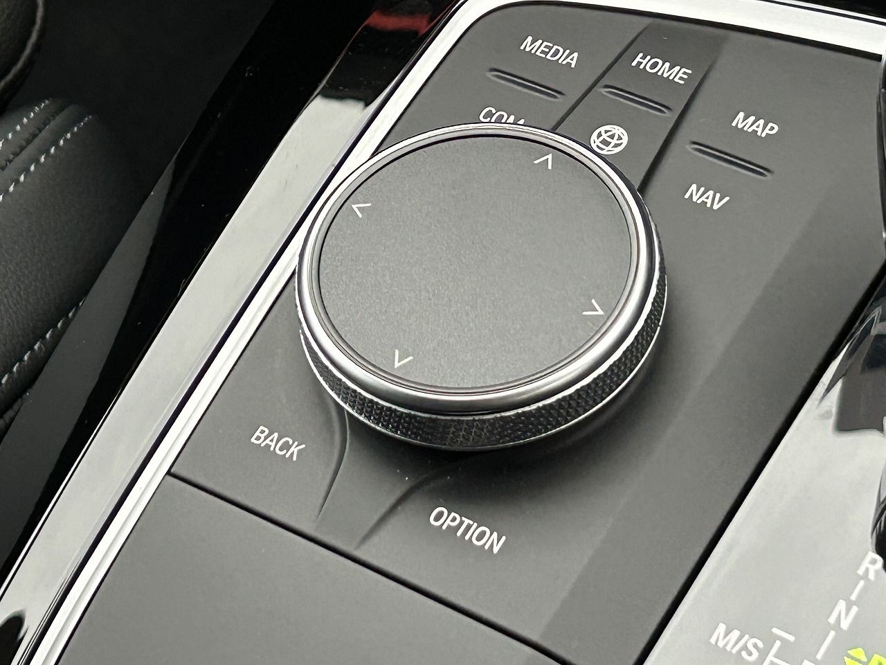 G01 X3 M40d RHD LCI ZA