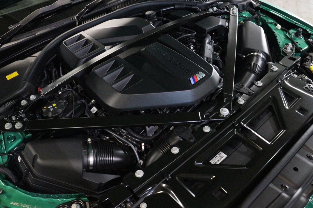 G*** M* C********** M x***** C********** RHD