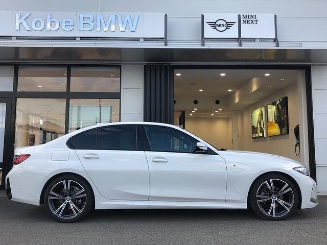 320d xDrive Berline RHD