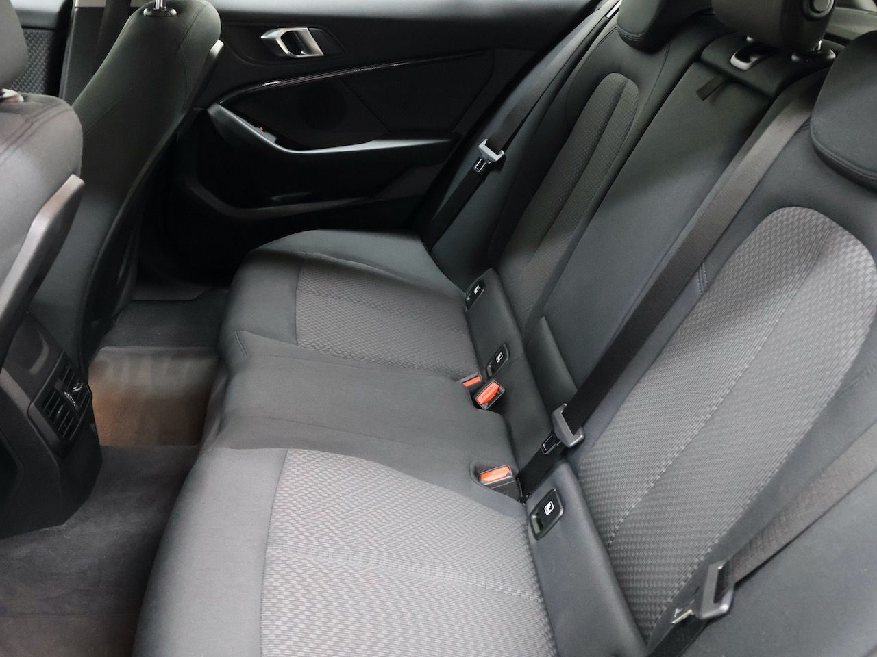 F40 118d Sports Hatch 5-door B47 2.0d