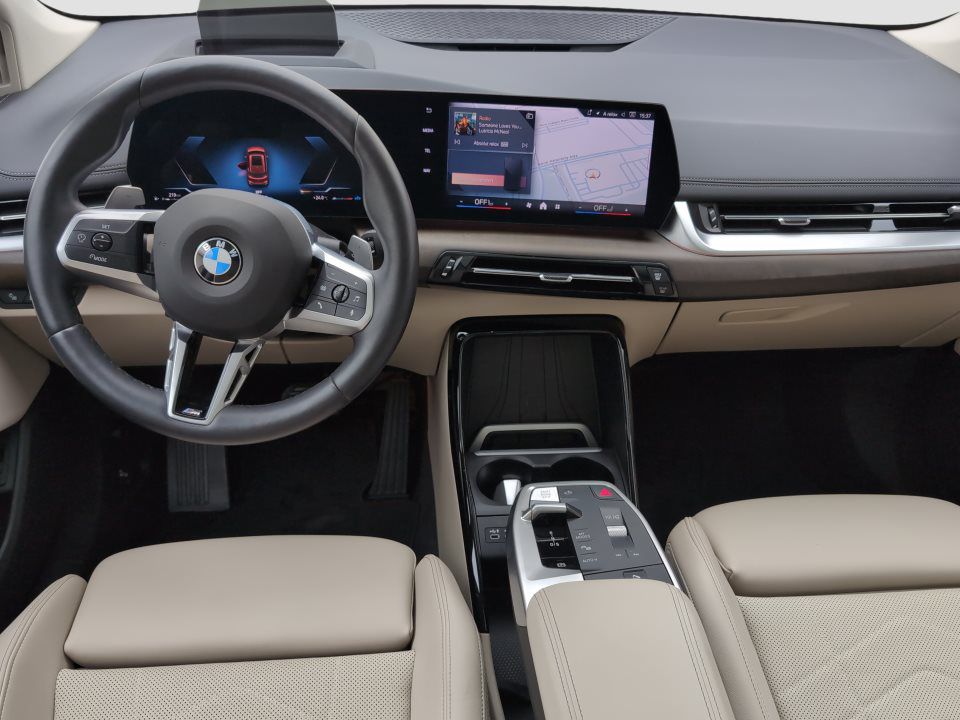 BMW 218