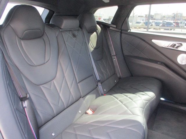 XM RHD
