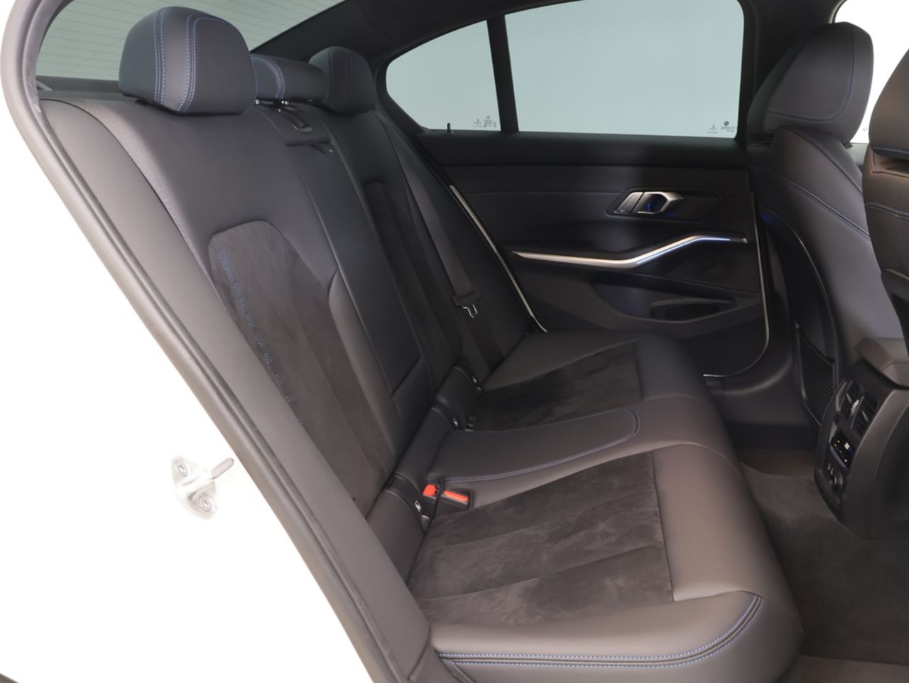 G20 330i Saloon RHD MX