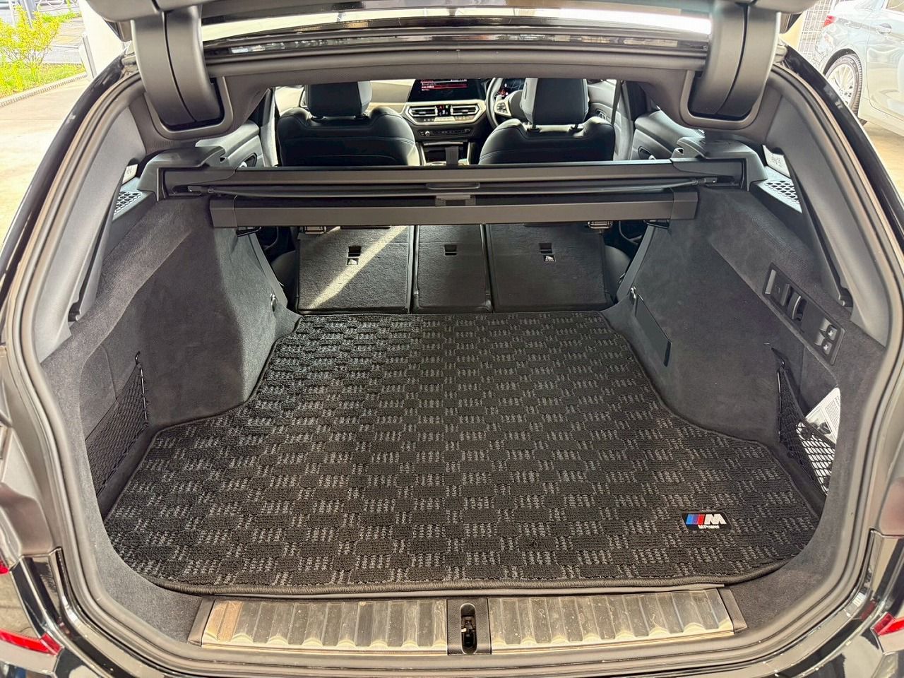 G21 318i Touring