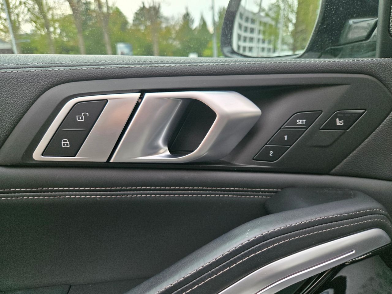 X* xDrive30d RHD