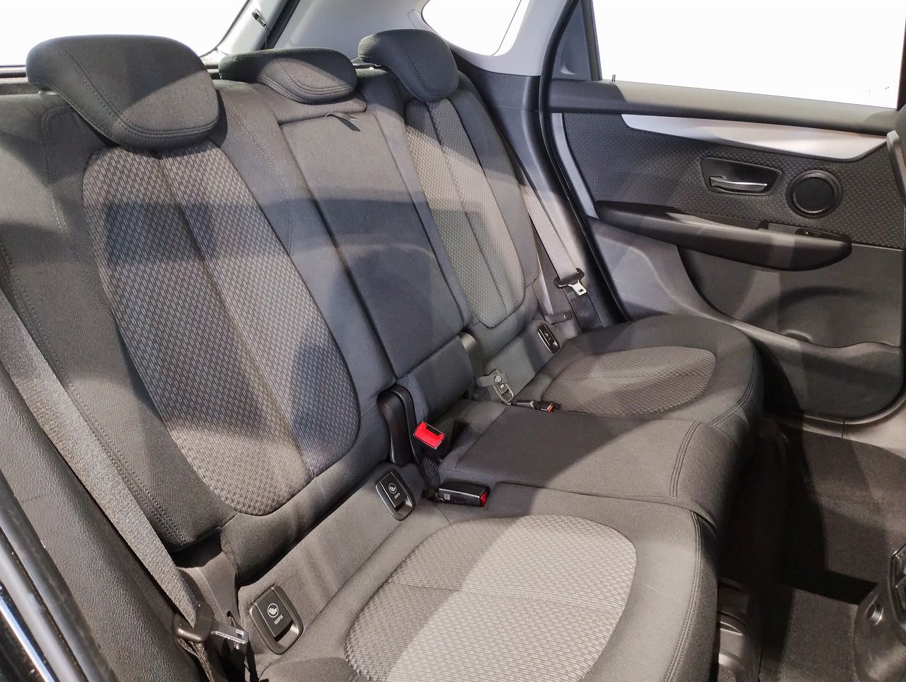 218D ACTIVE TOURER RHD