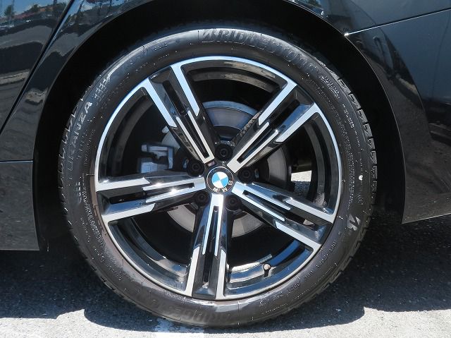 320d xDrive Berline RHD