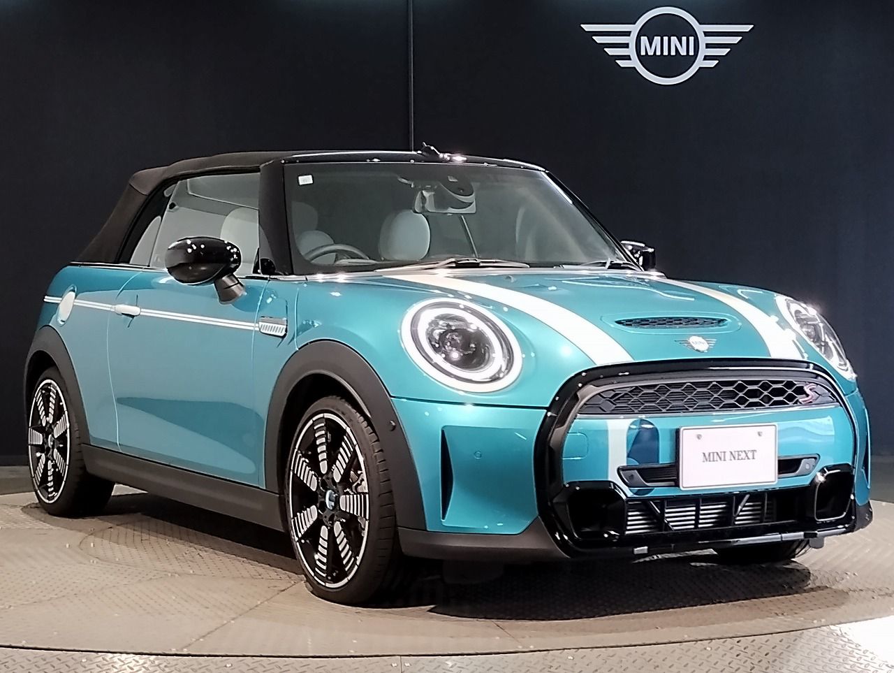 MINI Cooper S Convertible RHD