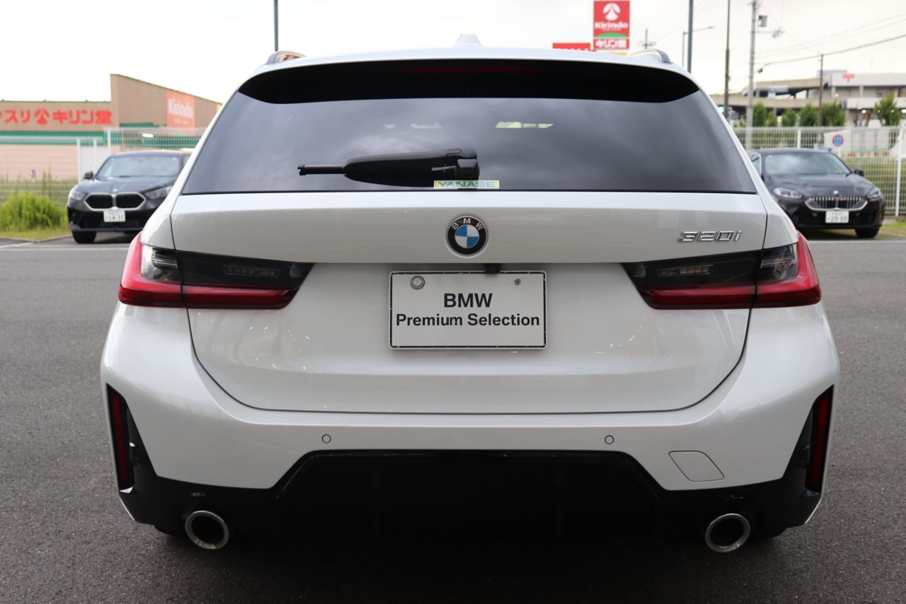 G21 320i Touring LCI RHD
