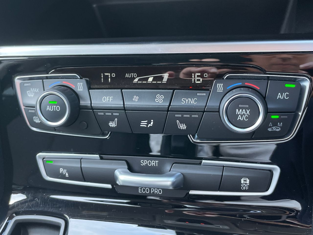 218I GRAN TOURER RHD