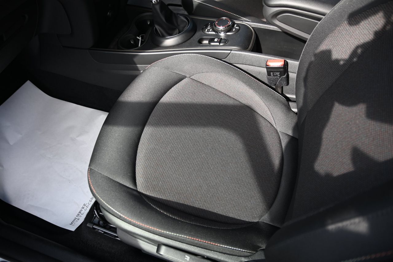 MINI CROSSOVER COOPER D