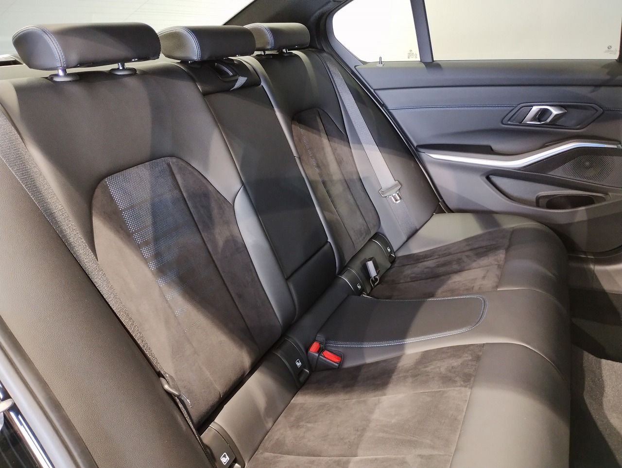 G20 320i Saloon LCI RHD MX
