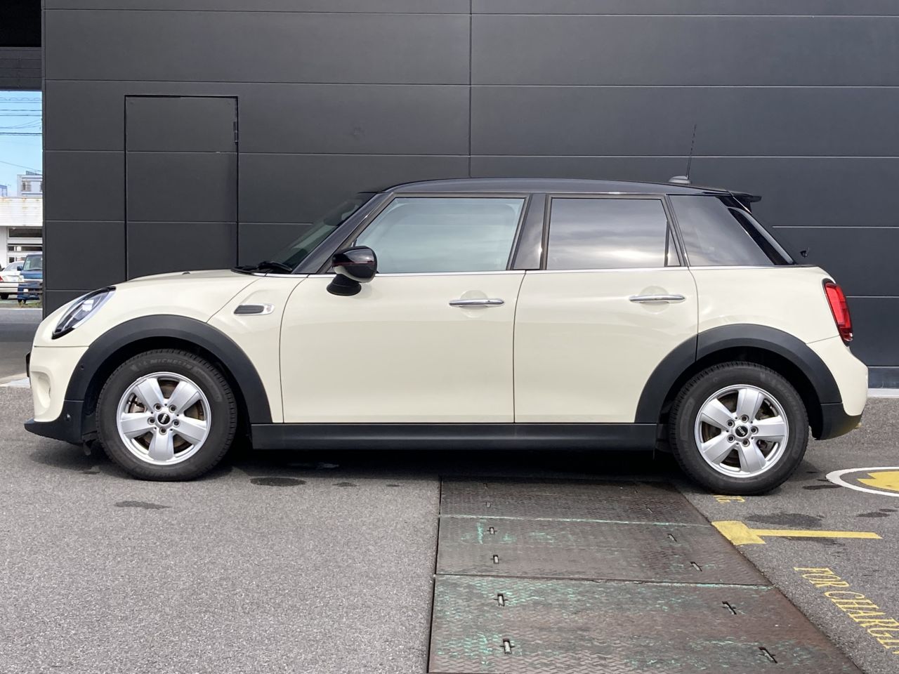 F55 MINI Cooper 5-Door Hatch LCI