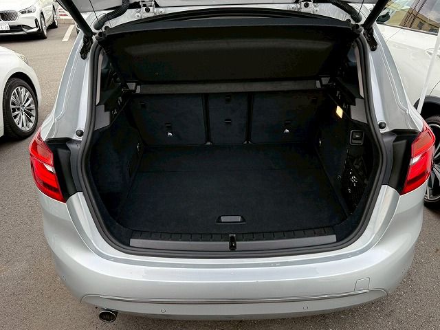 218D ACTIVE TOURER RHD