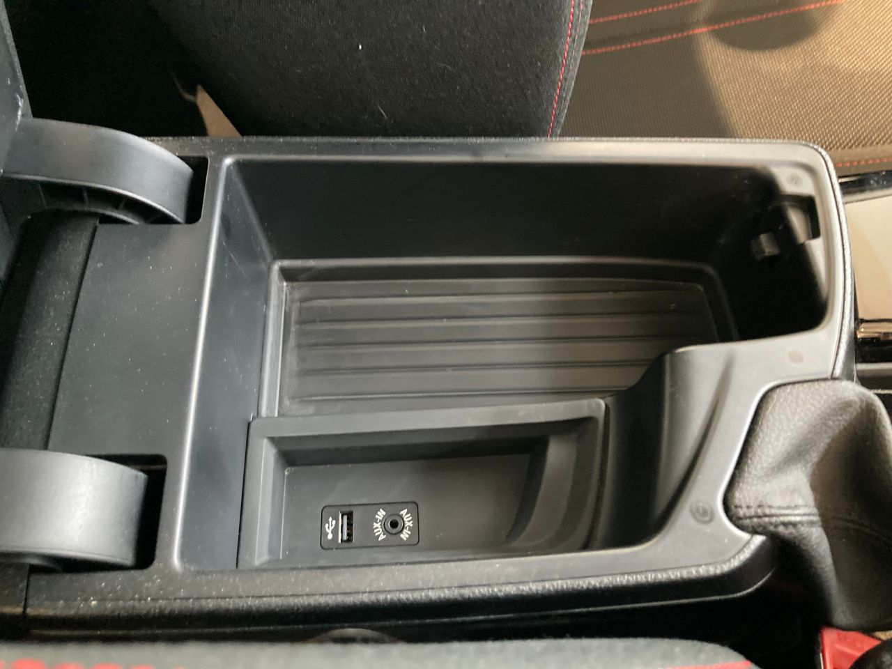 118D 5DOOR RHD
