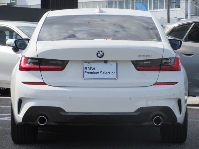 330i Berline RHD