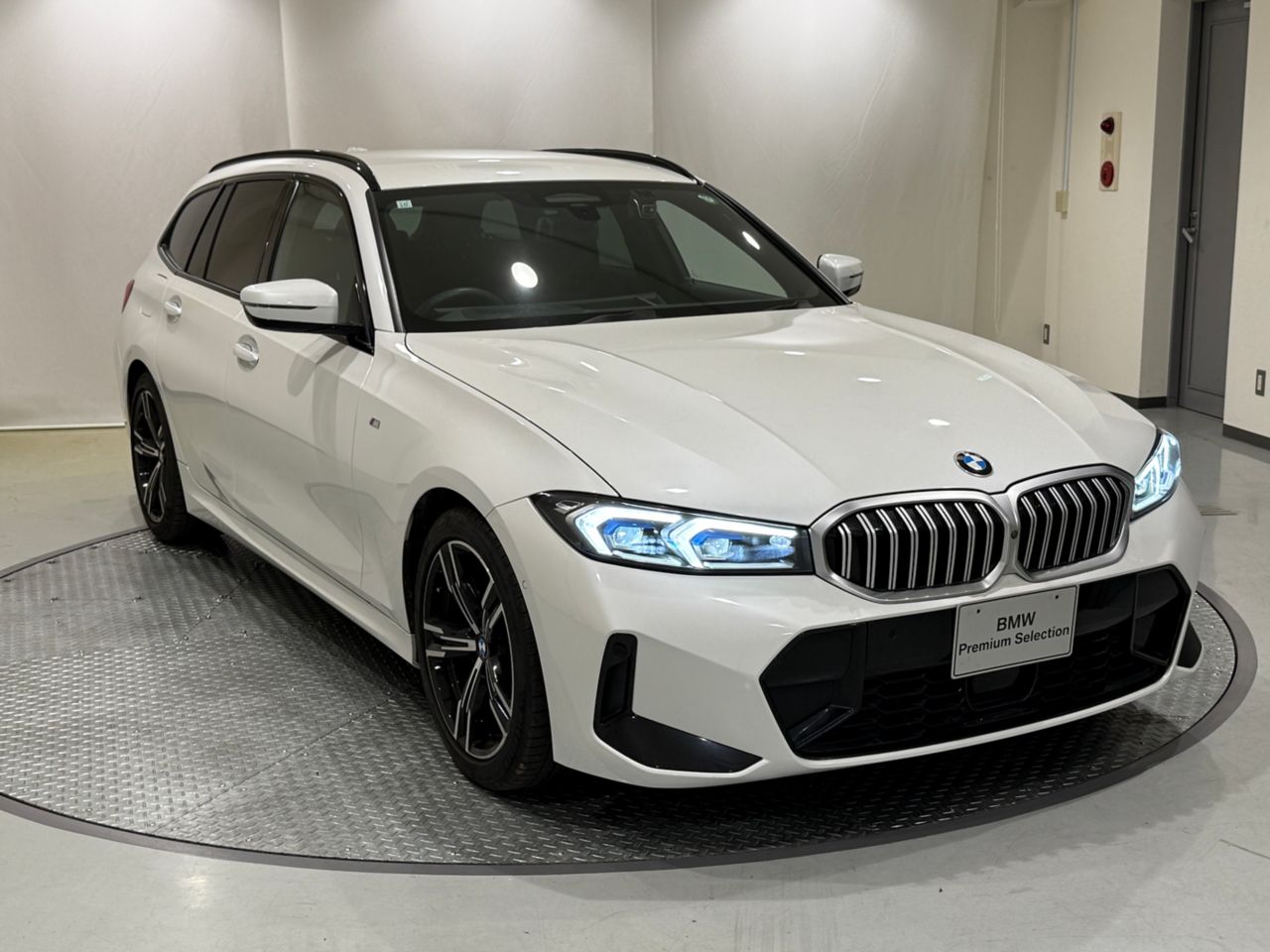 318i Touring RHD