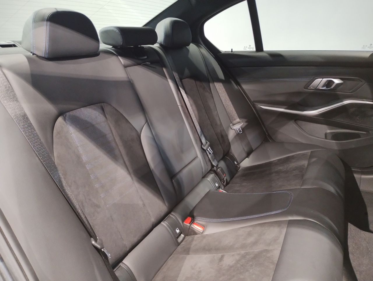 G20 320i Saloon RHD TU