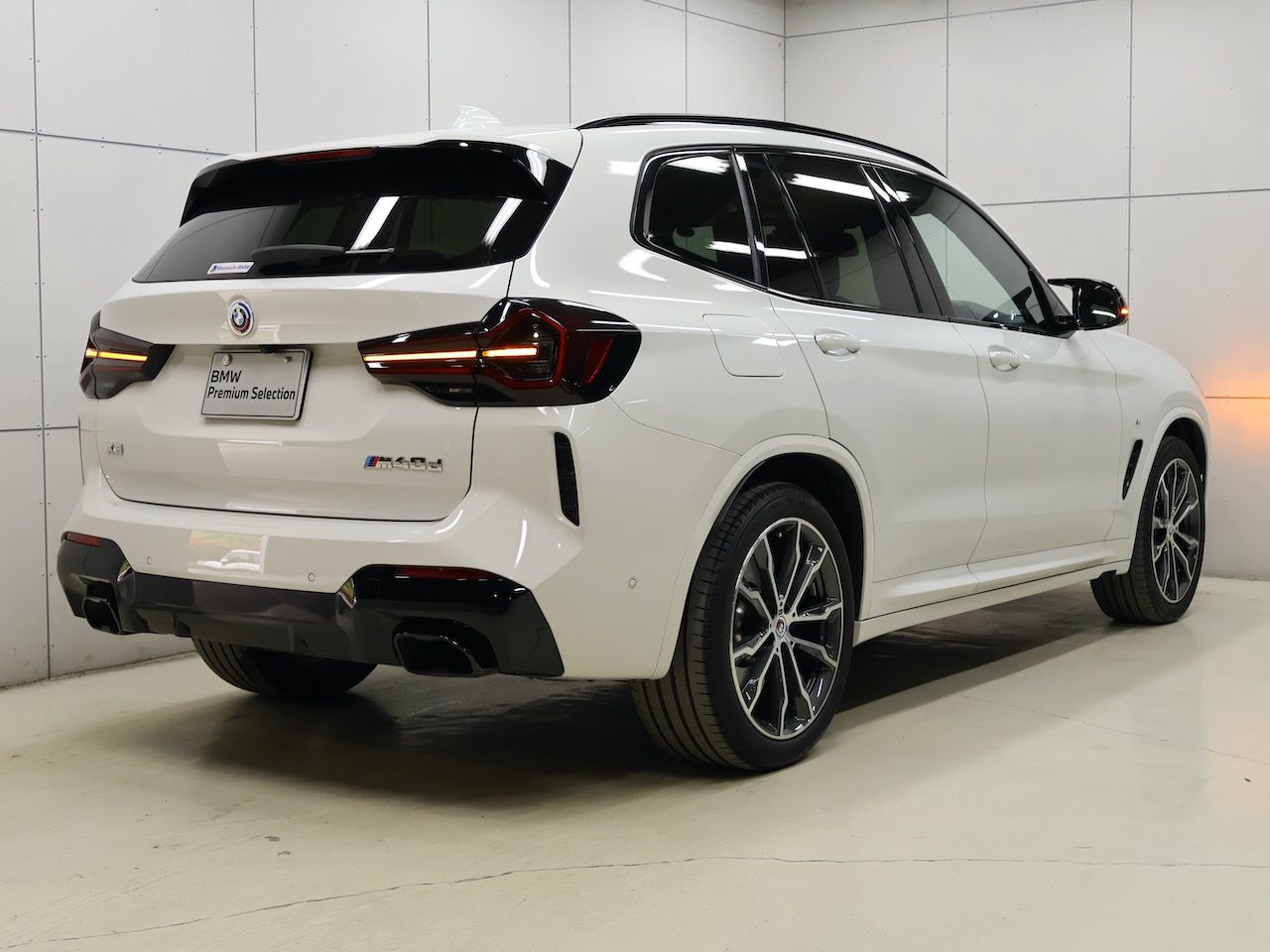 G01 X3 M40d RHD LCI ZA
