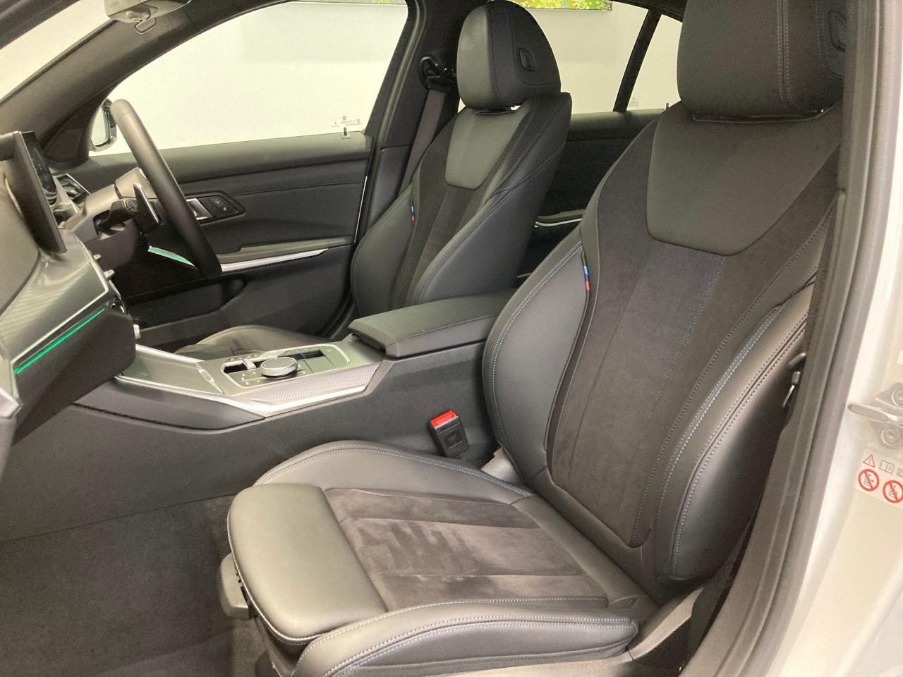 320d xDrive Berline RHD