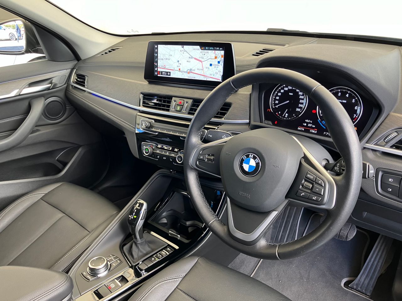 X1 sDrive18i RHD