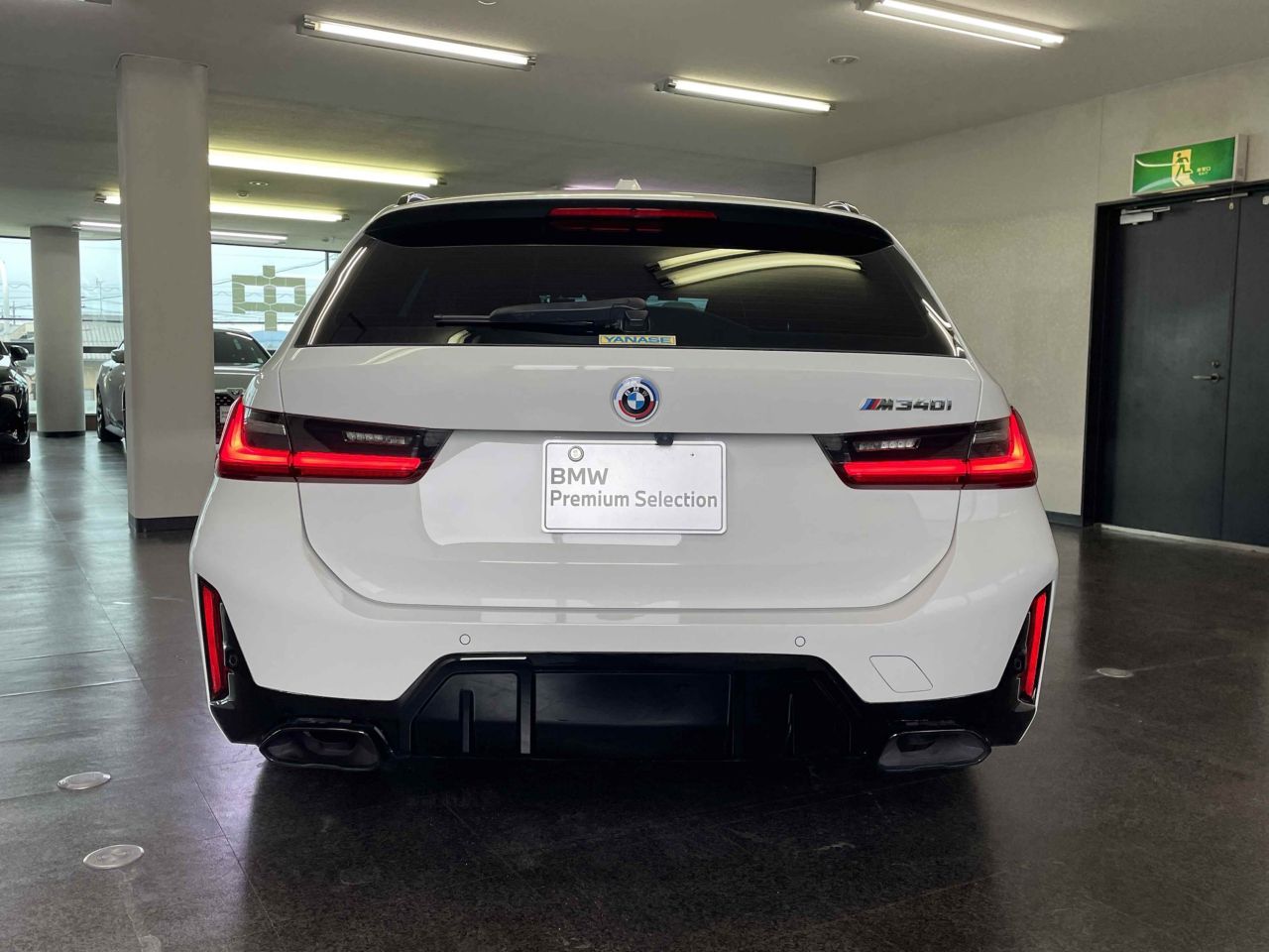 G21 M340i xDrive Touring LCI RHD