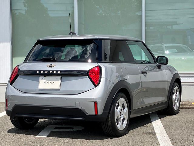 F66 MINI Cooper C 3Dr