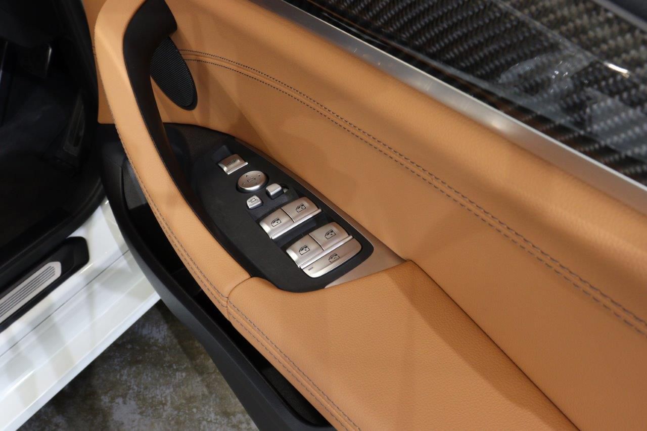 G02 X4 M40i RHD LCI