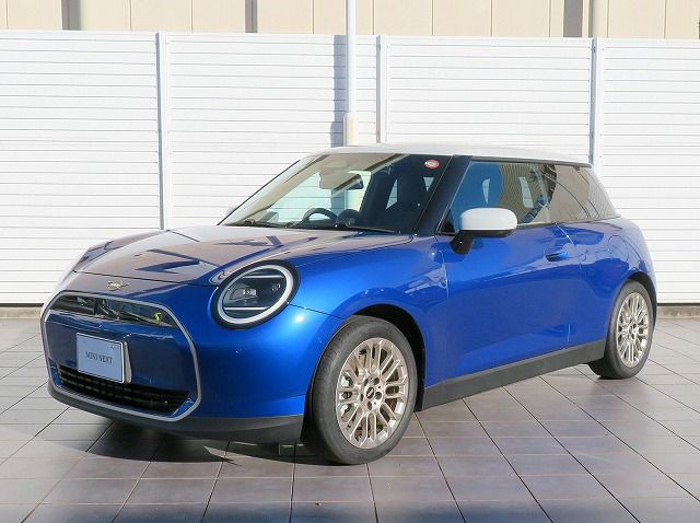 THE NEW ALL-ELECTRIC MINI COOPER SE