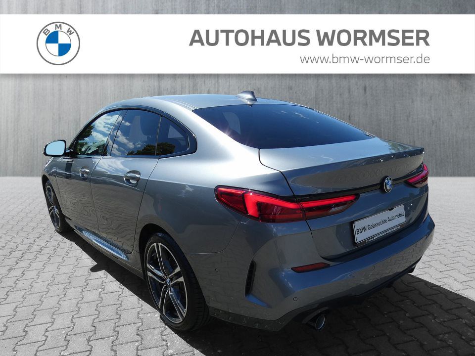 BMW 218