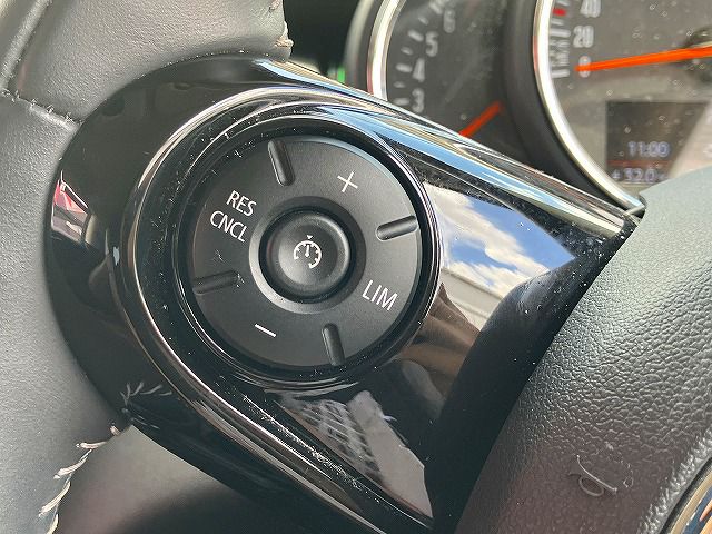 F56 MINI Cooper 3-Door Hatch LCI