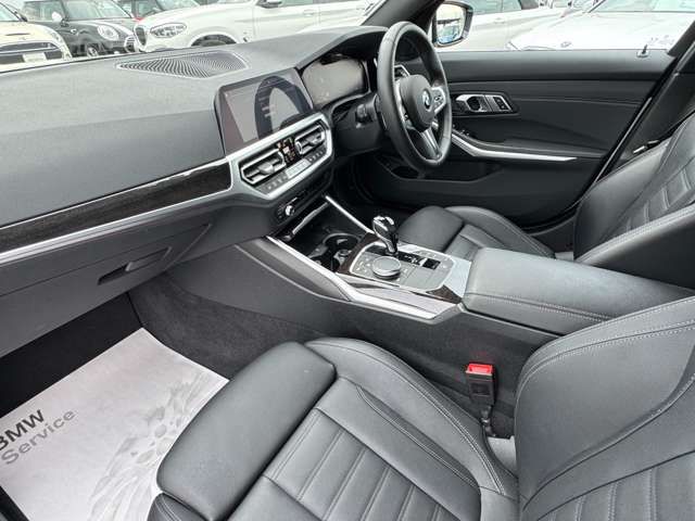 G21 320d xDrive Touring RHD