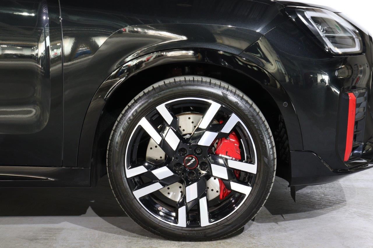 U25 MINI John Cooper Works Countryman ALL4