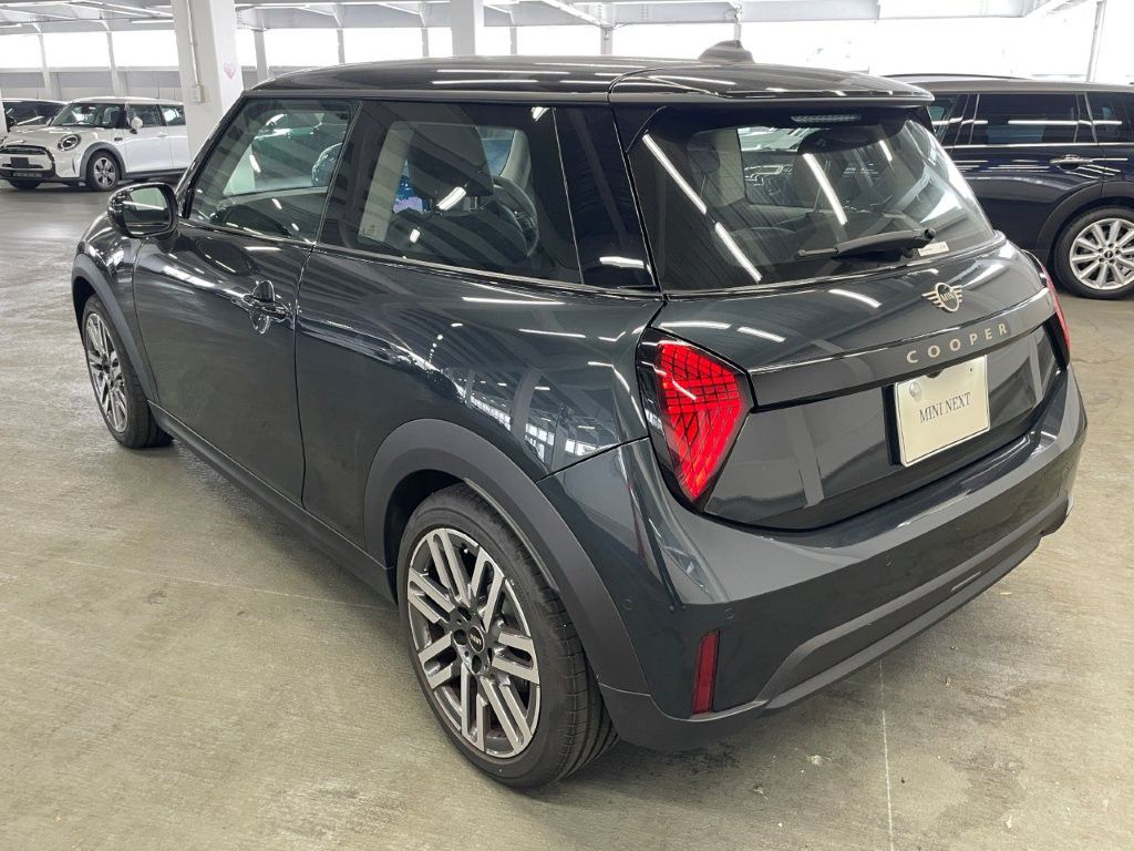 F66 MINI Cooper C 3Dr