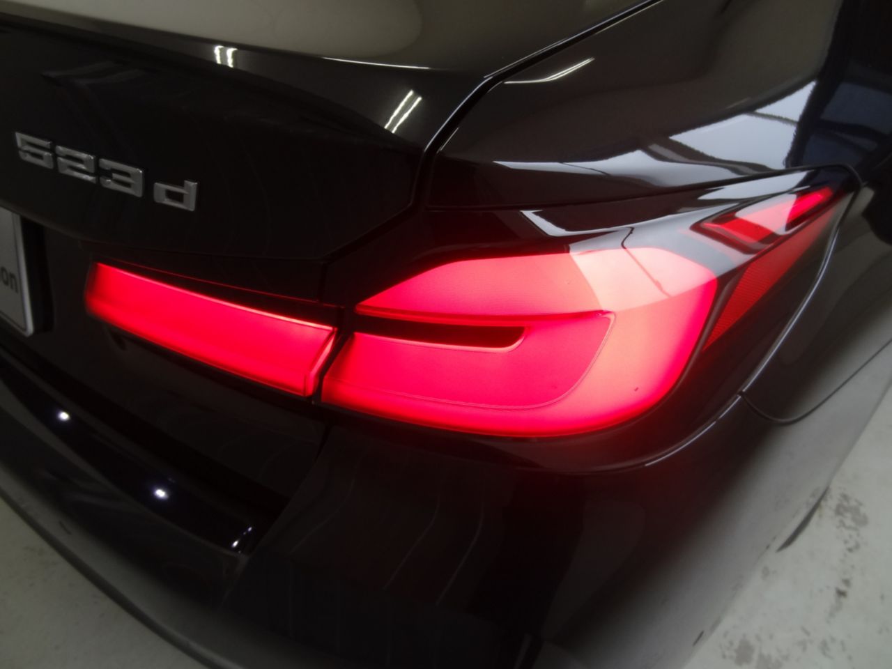 520d xDrive Sedan RHD
