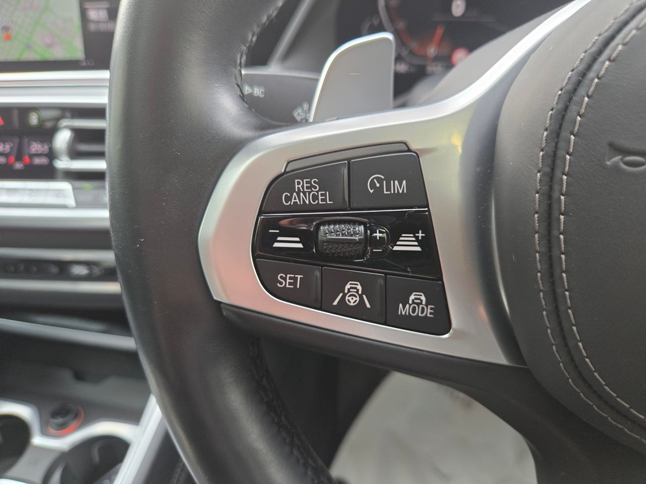 X* xDrive30d RHD