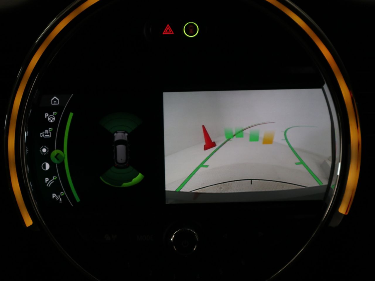 F55 COOPER D (AT)