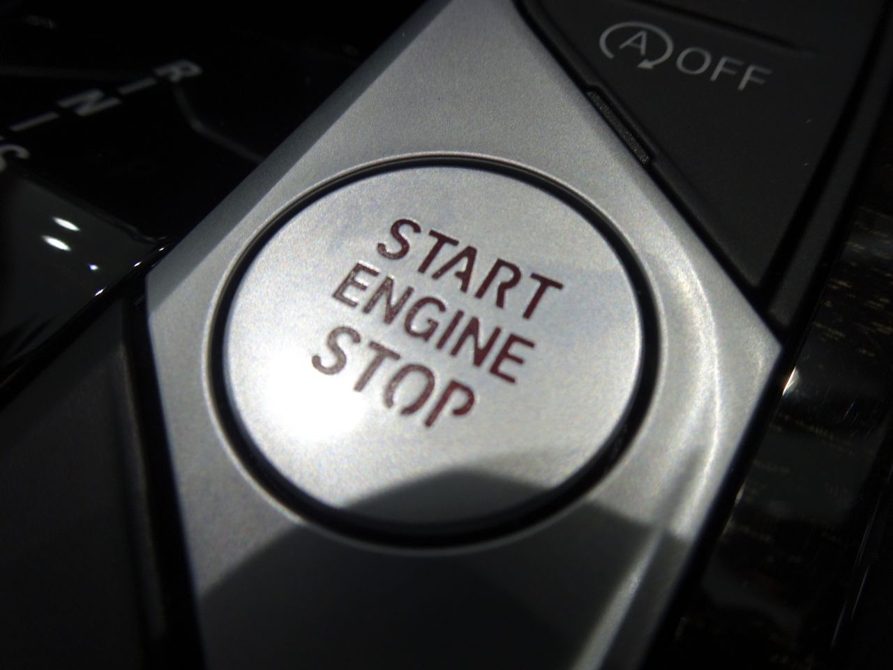 320d xDrive Berline RHD