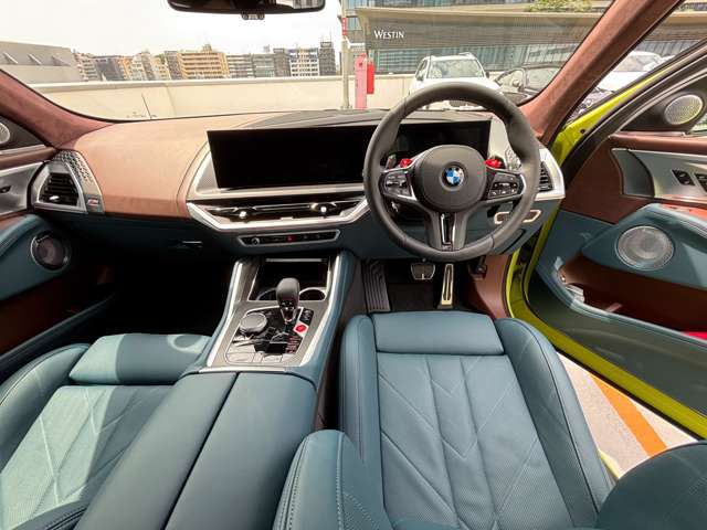 XM RHD