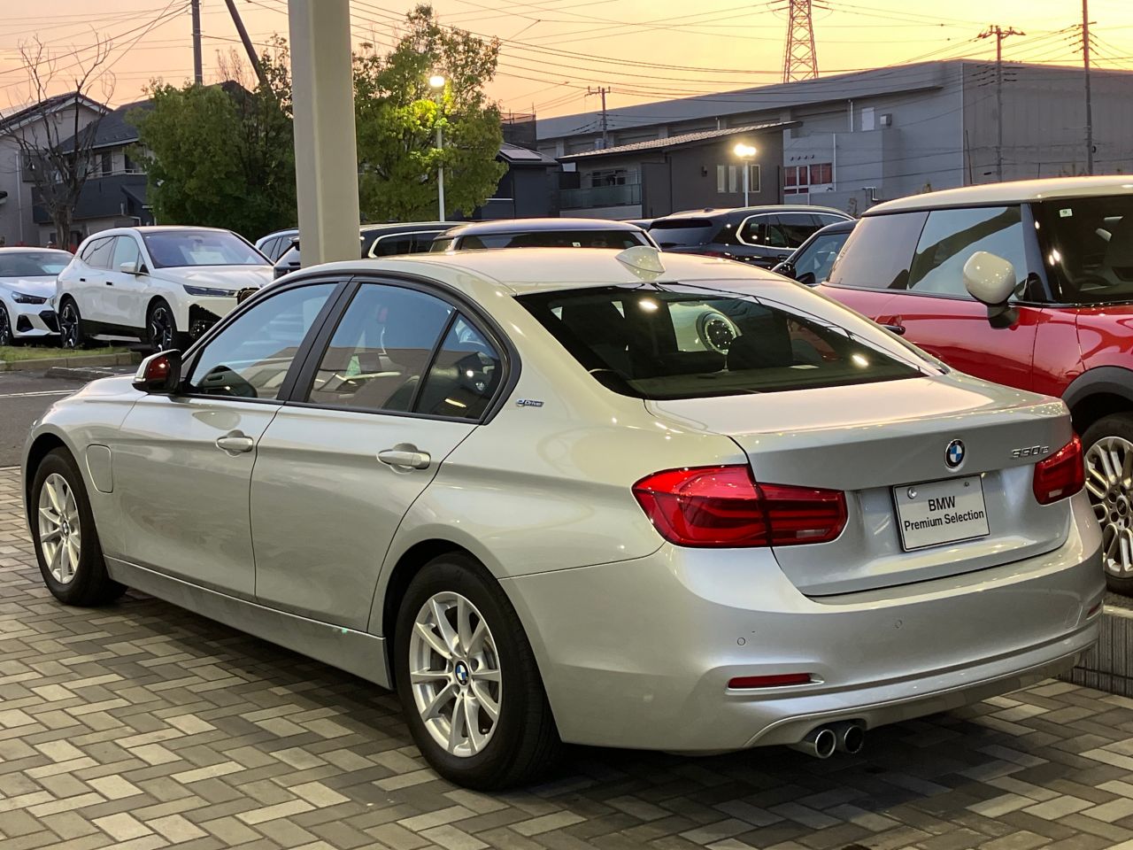 330E IPERFORMANCE SEDAN RHD