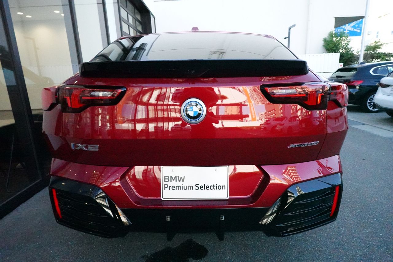 iX2 xDrive30 MSP